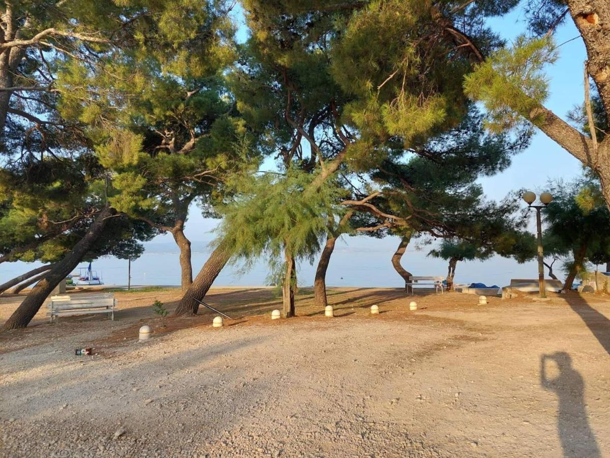 Ferienhaus Maestral - Kastel Kambelovac Каштела Екстер'єр фото