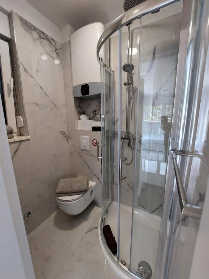 Ferienhaus Maestral - Kastel Kambelovac Каштела Екстер'єр фото